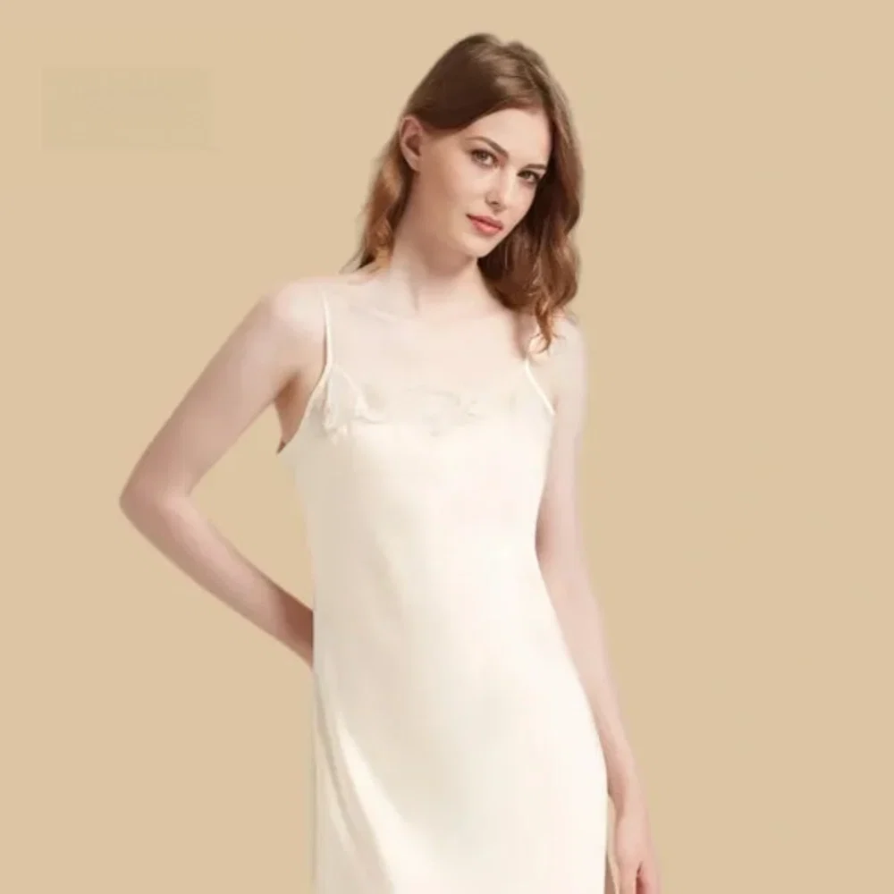 100% Mulberry Silk 19Momme Nightgown & Robe Set with Lace Trim Design
