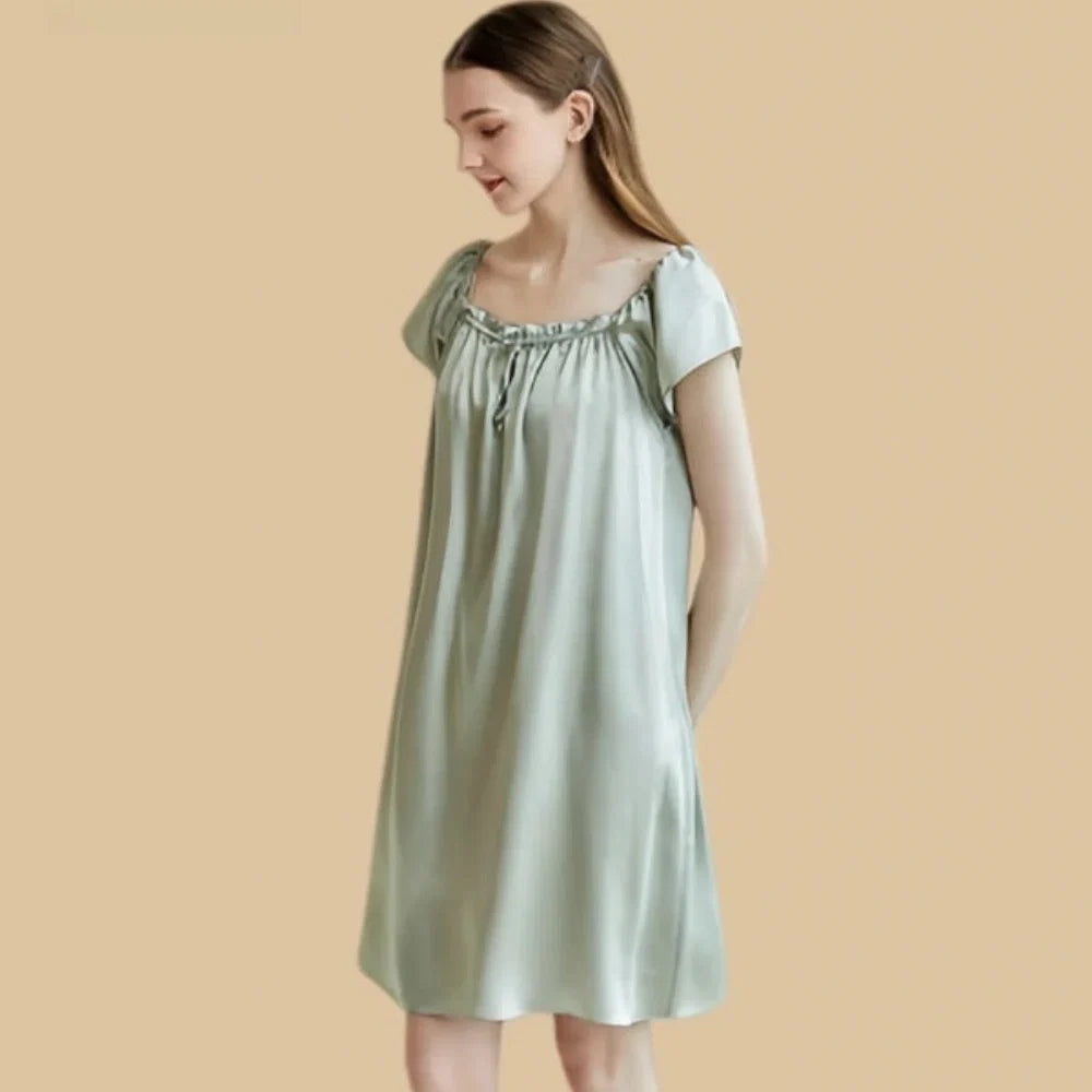 100% Mulberry Silk 19Momme Pleated U-Neck Short Nightgown with Cap Sleeves