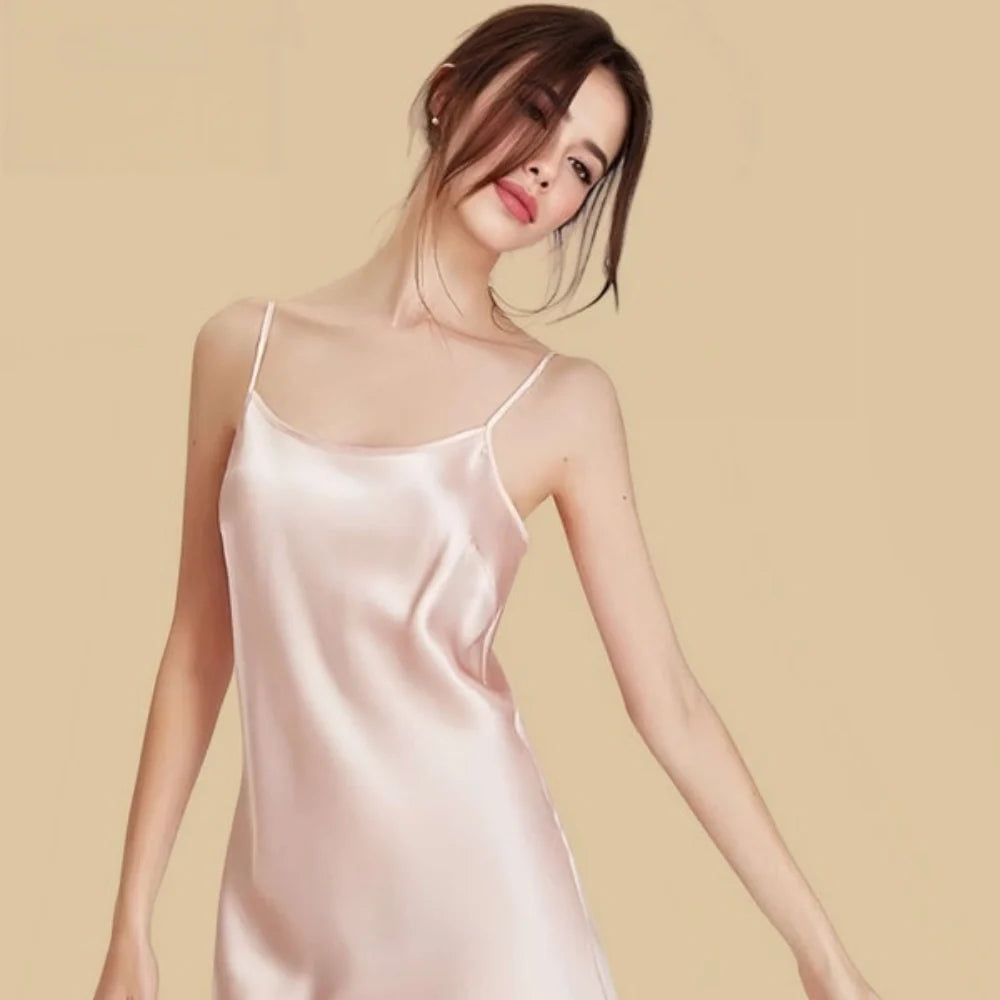 100% Mulberry Silk 19Momme Spaghetti Strap Short Nightgown with Scoop Neck Design