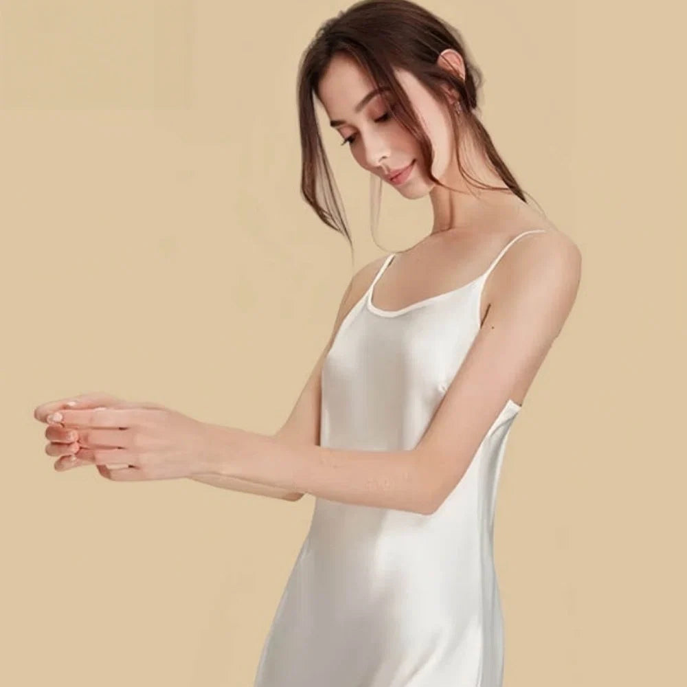 100% Mulberry Silk 19Momme Spaghetti Strap Short Nightgown with Scoop Neck Design