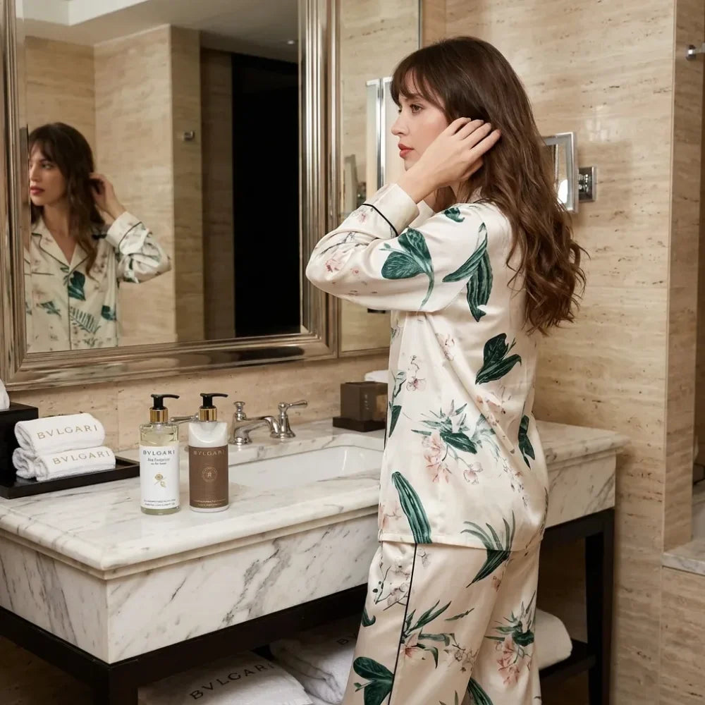 100% Mulberry Silk 19Momme Botanical Print Long Sleeve Women&