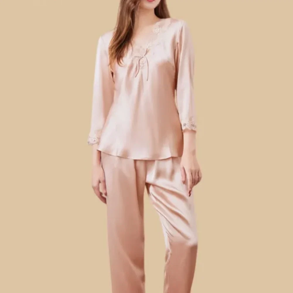 100% Mulberry Silk 19Momme Lace Bow V-Neck Three-quarters Sleeve Women&