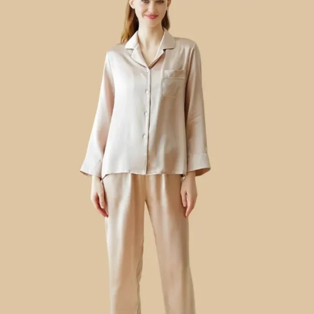 100% Mulberry Silk 19Momme Long Sleeve Button Up Women&