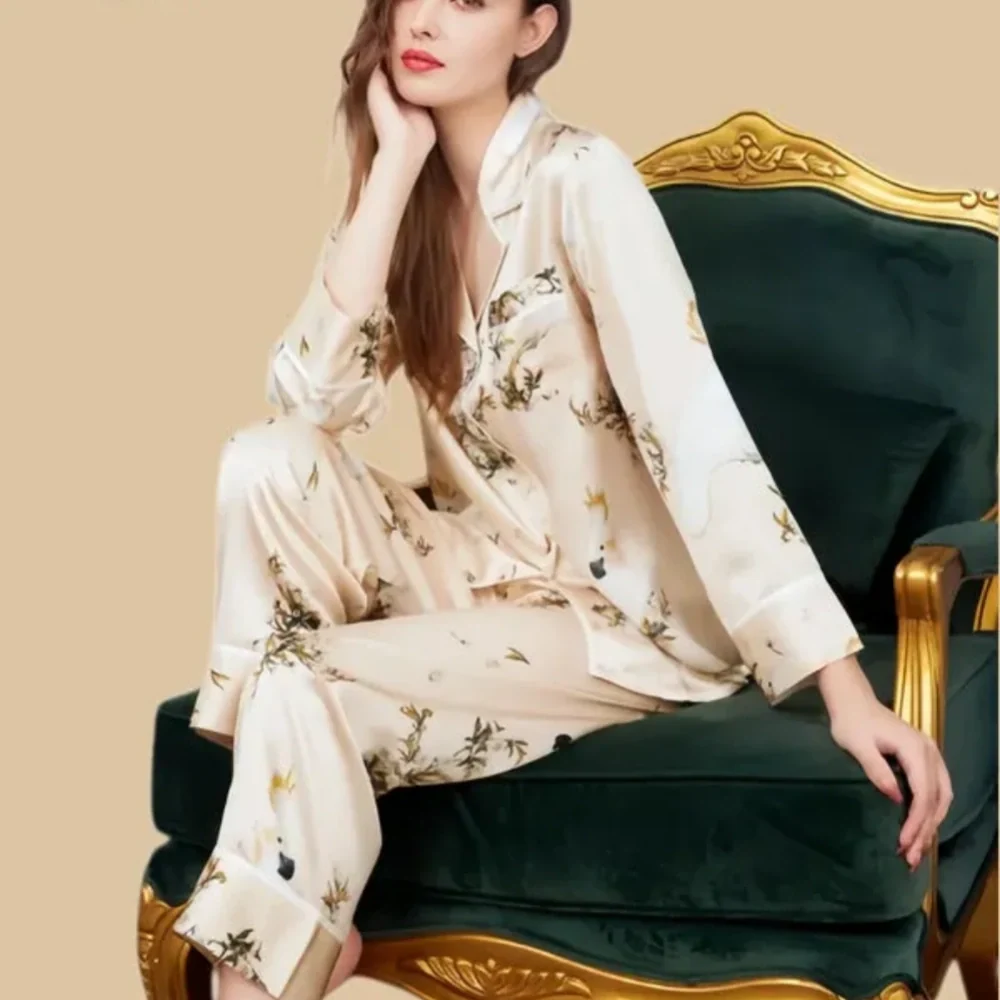 100% Mulberry Silk 19Momme Long Sleeve Women&