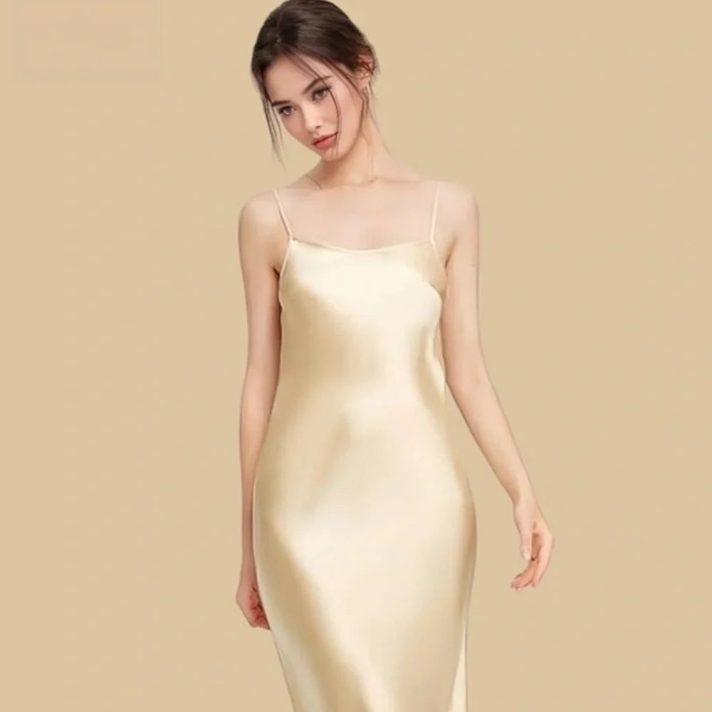 100% Mulberry Silk 19Momme Scoop Neck Spaghetti Strap Midi Nightgown