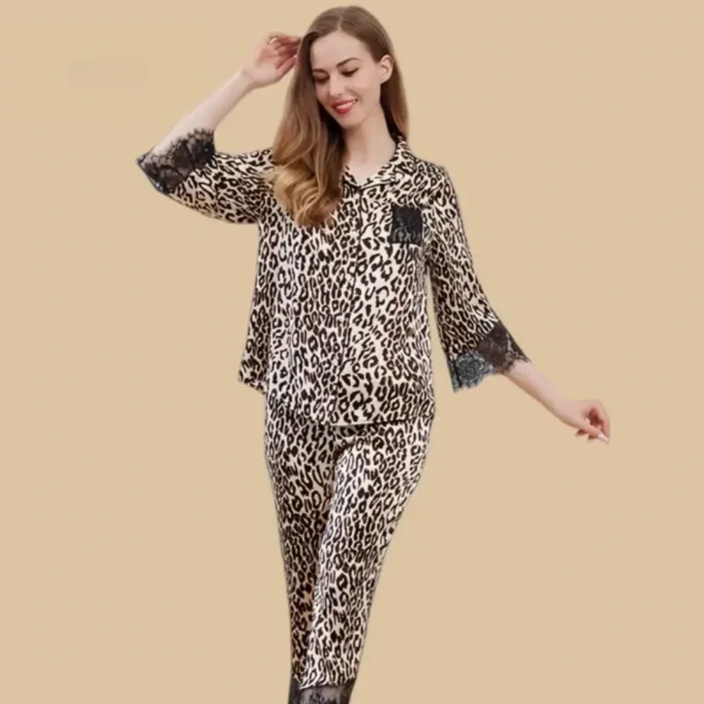 100% Mulberry Silk 19Momme Silk Leopard Print Women&