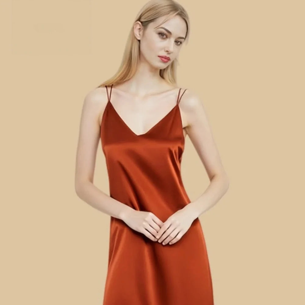 100% Mulberry Silk 19Momme V-Neck Spaghetti Strap Nightgown with Peacock Lace Hem Design