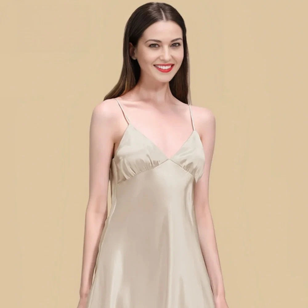 100% Mulberry Silk 22Momme Spaghetti Strap V-Neck Short Nightgown