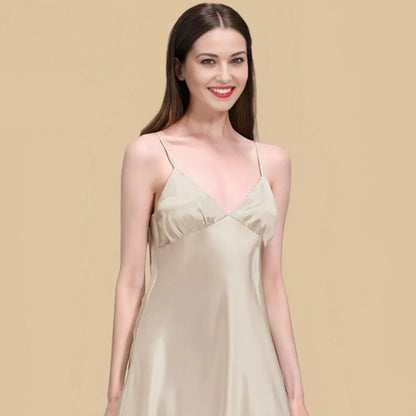 100% Mulberry Silk 22Momme Spaghetti Strap V-Neck Short Nightgown