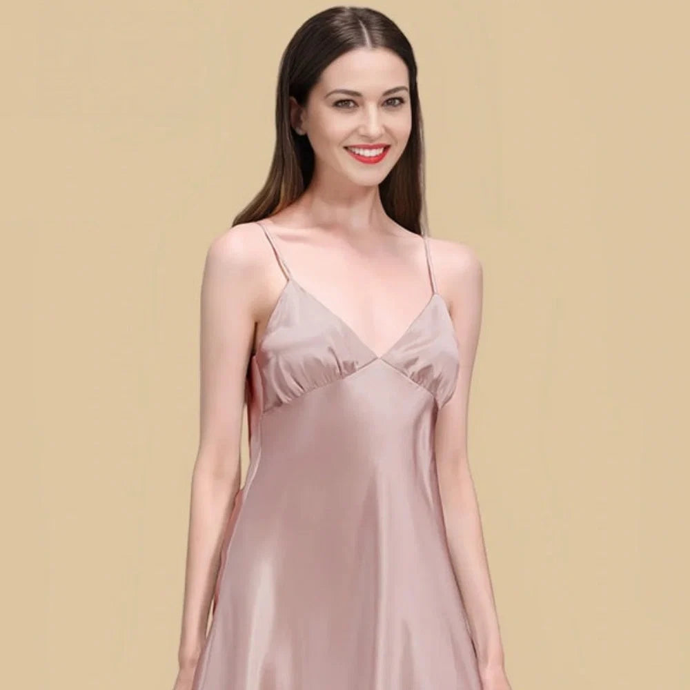 100% Mulberry Silk 22Momme Spaghetti Strap V-Neck Short Nightgown