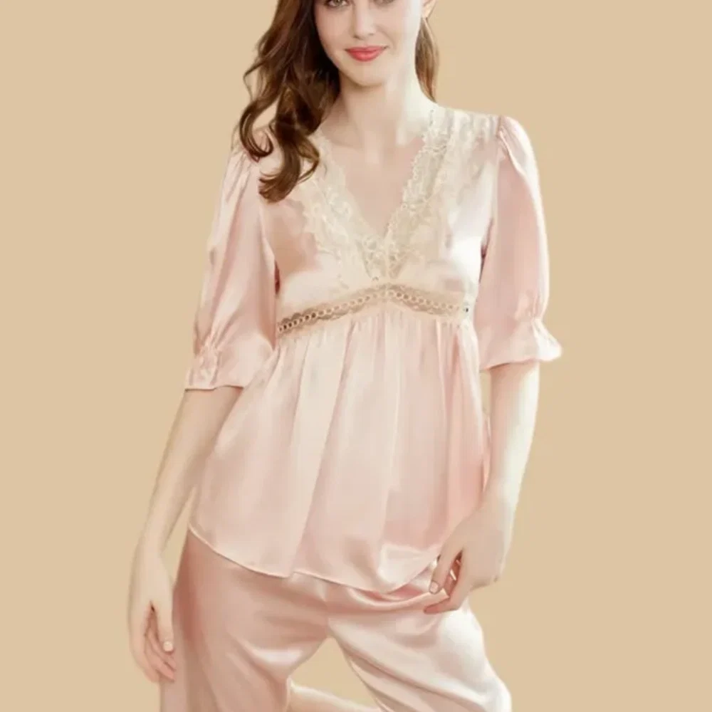 100% Mulberry Silk 19Momme Lace V-neck Half Sleeve Women&